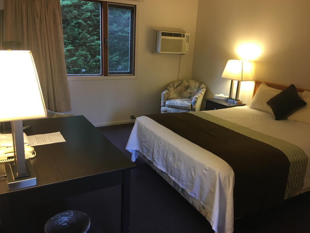 Fuller Lake Chemainus Motel Exterior photo